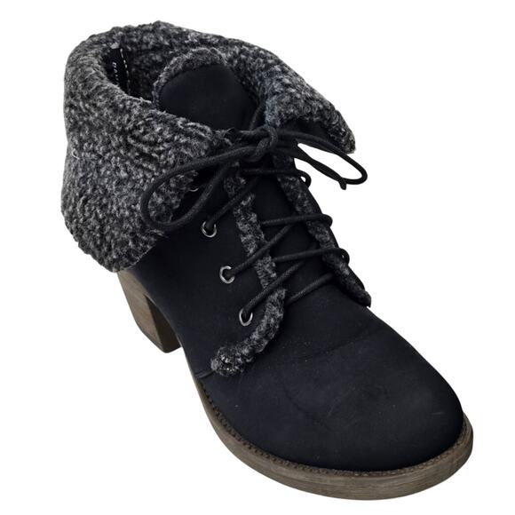 Bucco Damari Lace Up Black Bootie Faux Fur Suede Fold Over Block Heel Womens 5.5 - Picture 2 of 10
